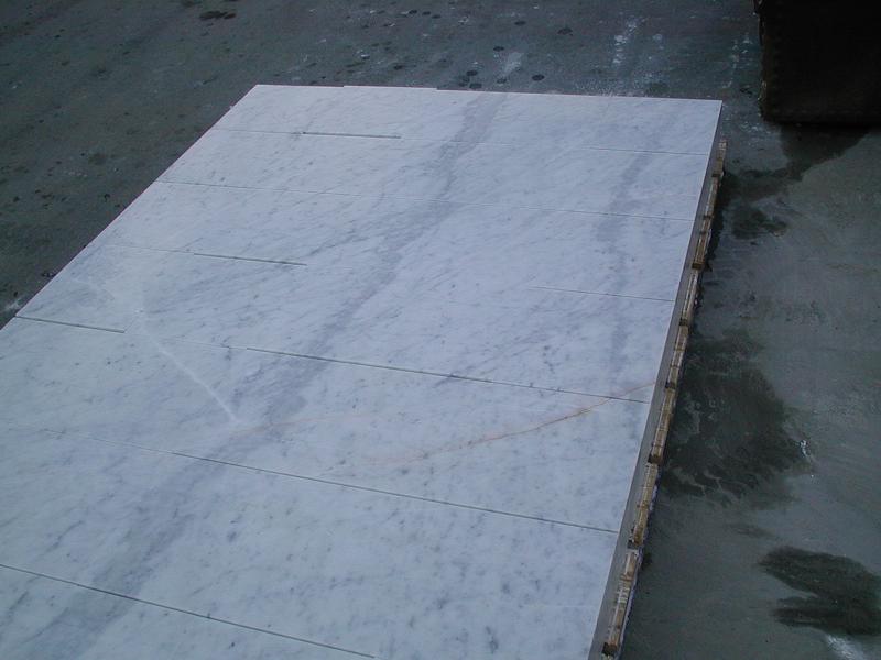 Bianco Carrara cd premiun, tagliato delle lastre per fare pavimenti