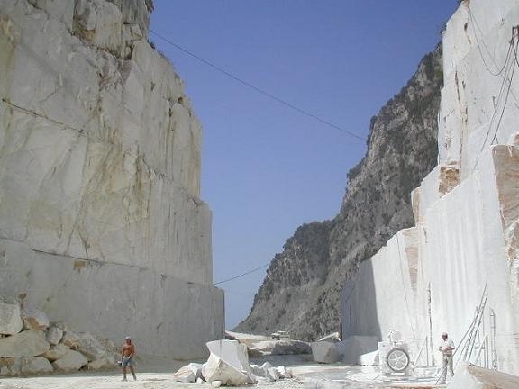 White Italian marbles and precious, Crema Marfil & Limestones